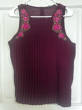 American Eagle Outfitters Wine Sleeve Pleated Embroidered Women's Top Sz Small